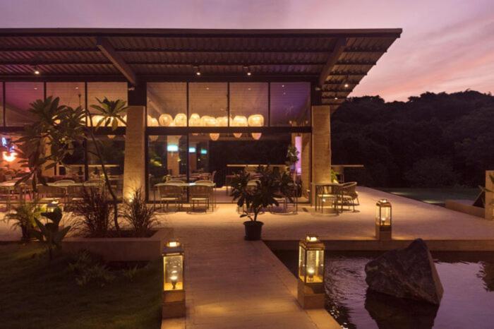 Hotel East India House Gorai Exteriér fotografie