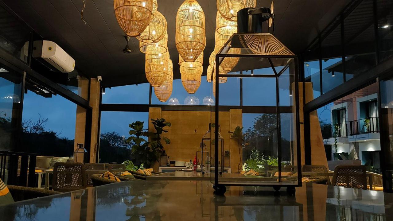 Hotel East India House Gorai Exteriér fotografie